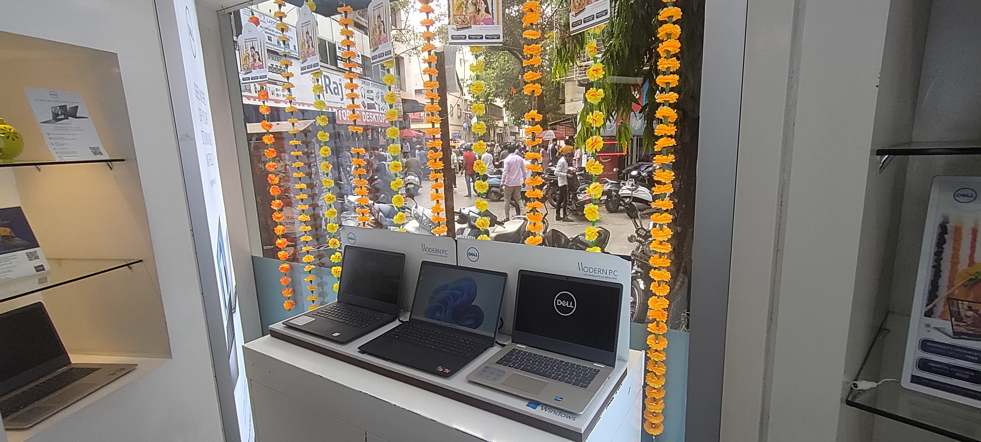 Dell India's official store locator Dell Exclusive Stores